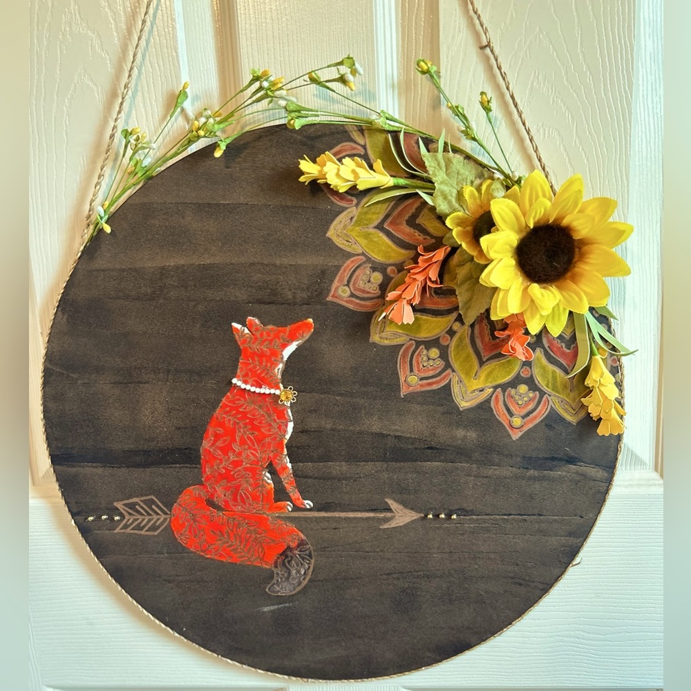 Hand painted wall or door hanger :) 18”
